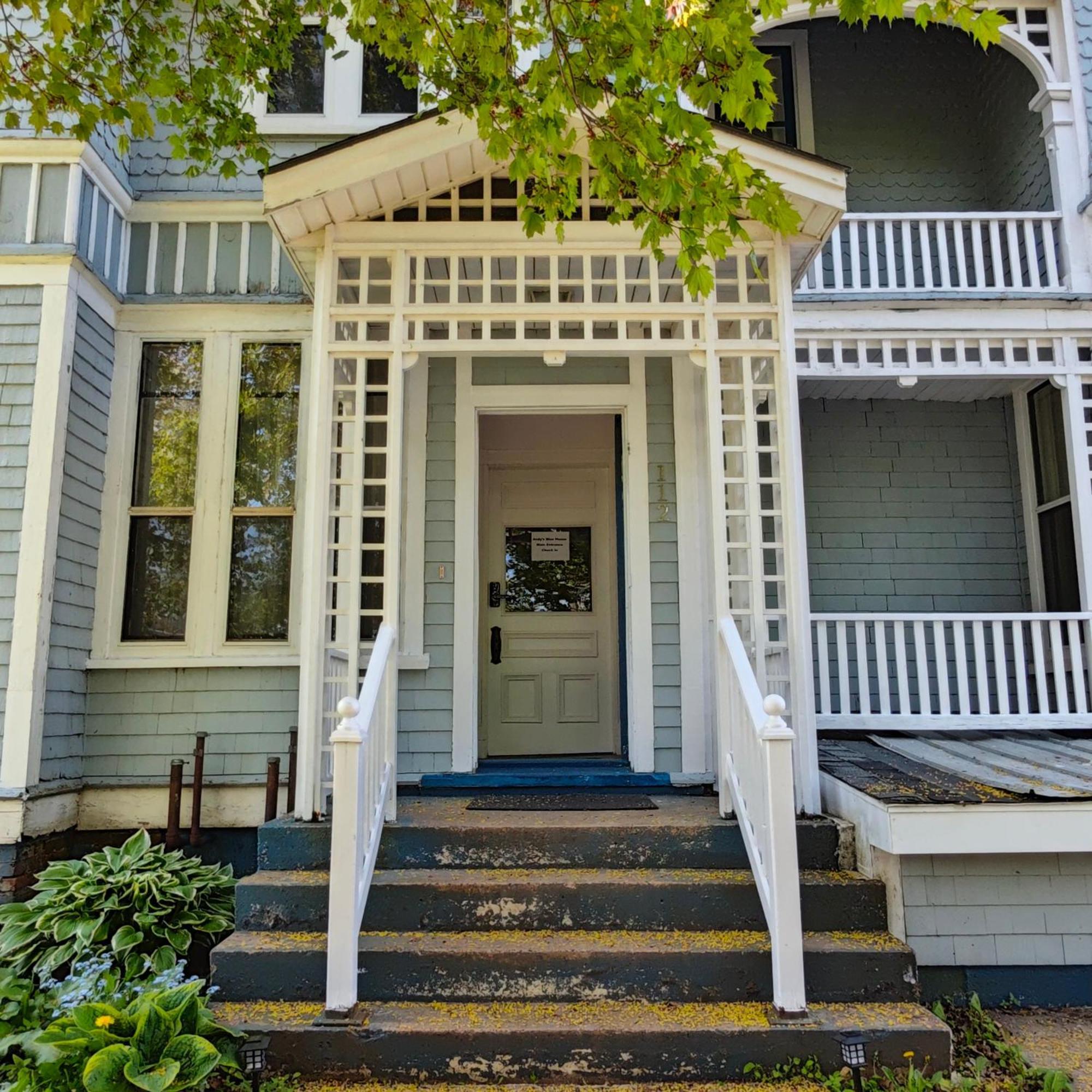 לינה וארוחת בוקר שרלוט טאון Andy'S Blue House מראה חיצוני תמונה